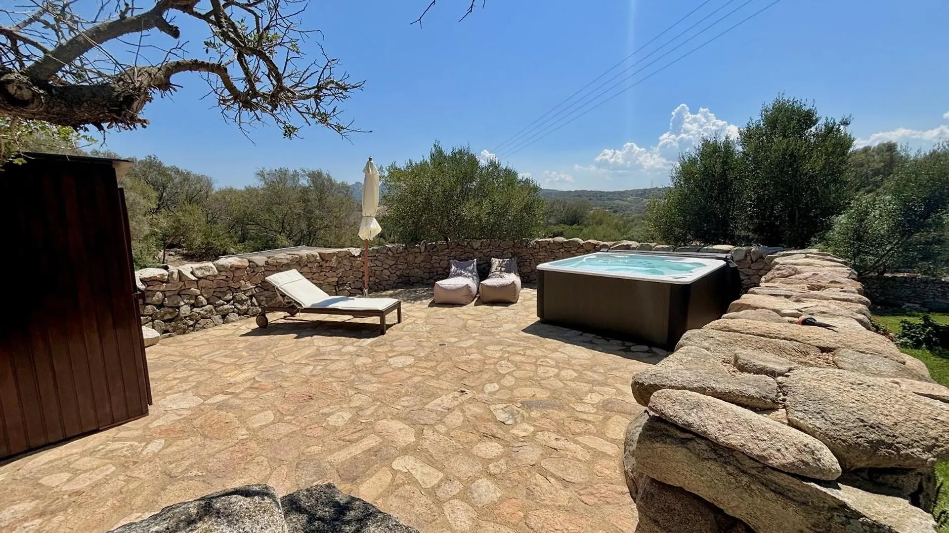 Petra D'Arana Villa Palau