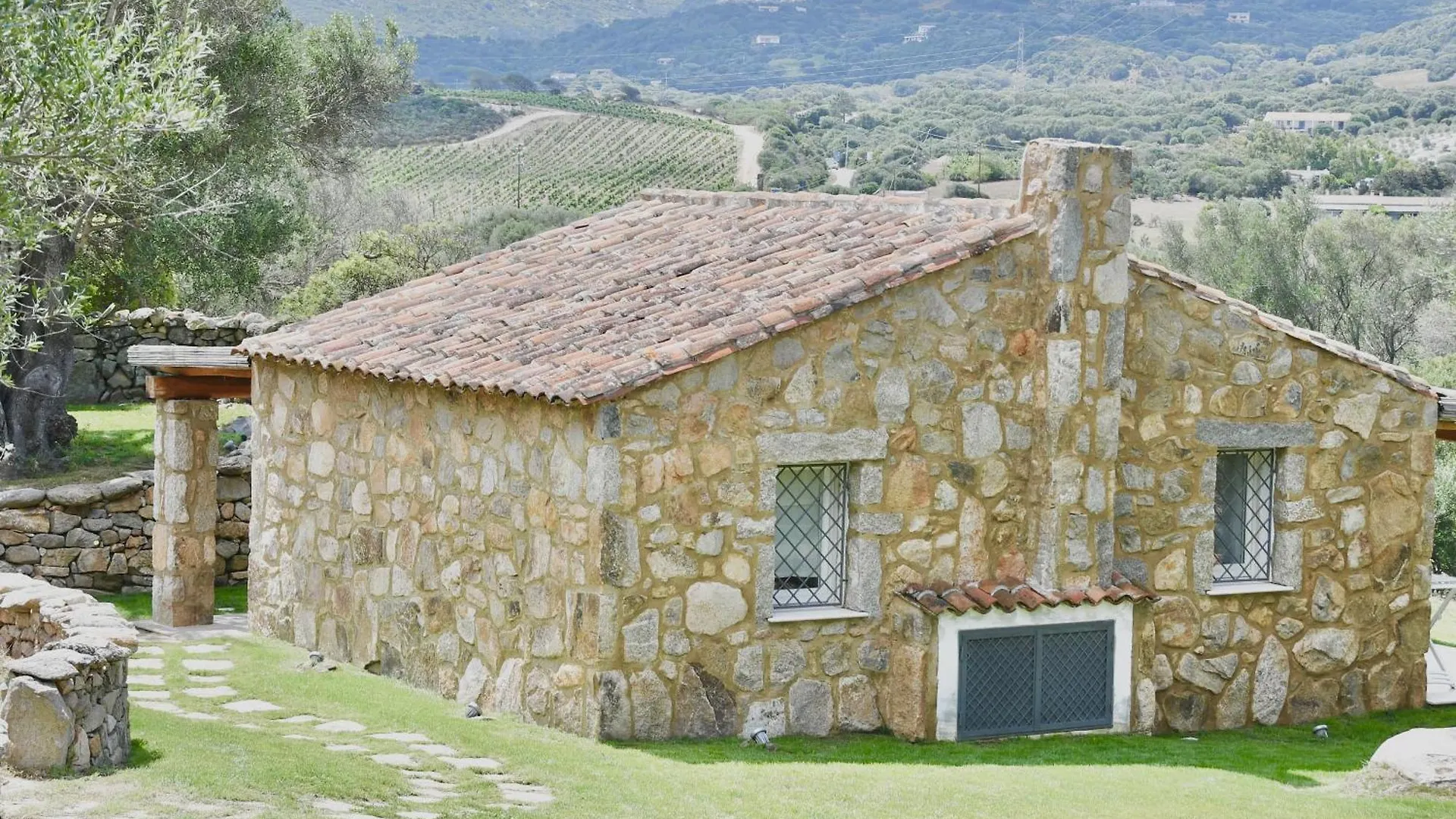 Petra D'Arana Villa Palau 0*,